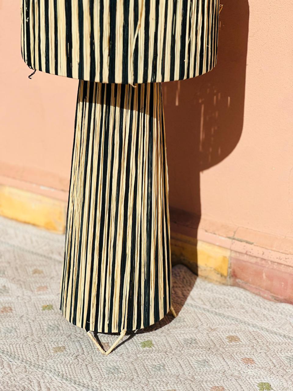 Handwoven Black Raffia Lamp – Modern Natural Table Light, Boho Rattan Accent Lamp for Stylish Home Decor