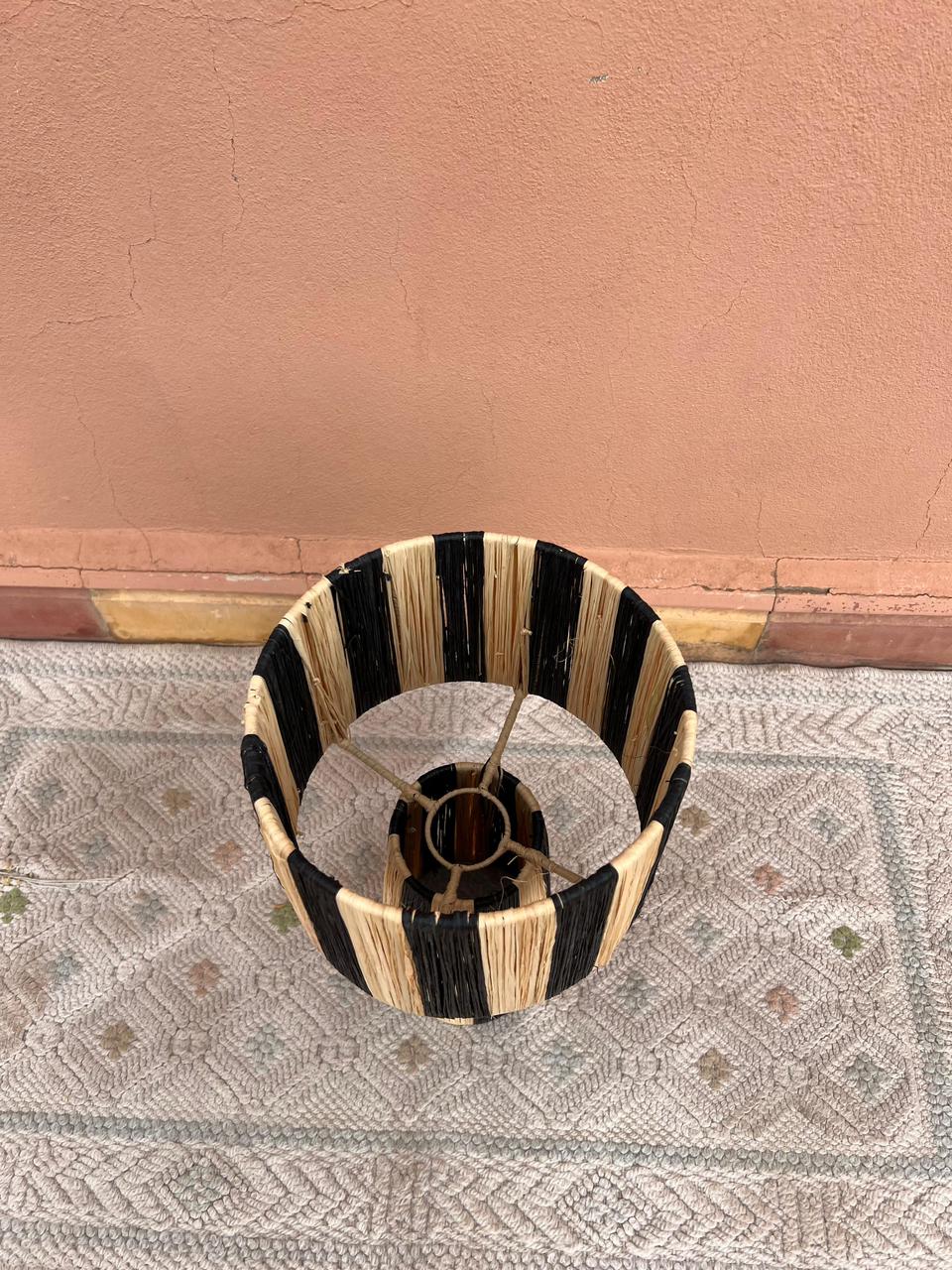 Handwoven Black Raffia Lamp – Modern Natural Table Light, Boho Rattan Accent Lamp for Stylish Home Decor