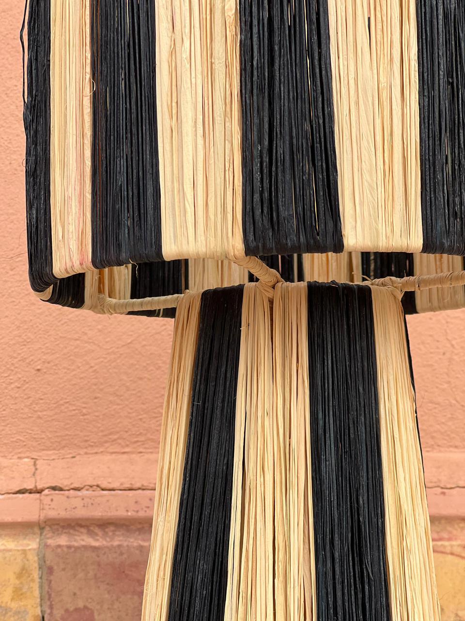 Handwoven Black Raffia Lamp – Modern Natural Table Light, Boho Rattan Accent Lamp for Stylish Home Decor
