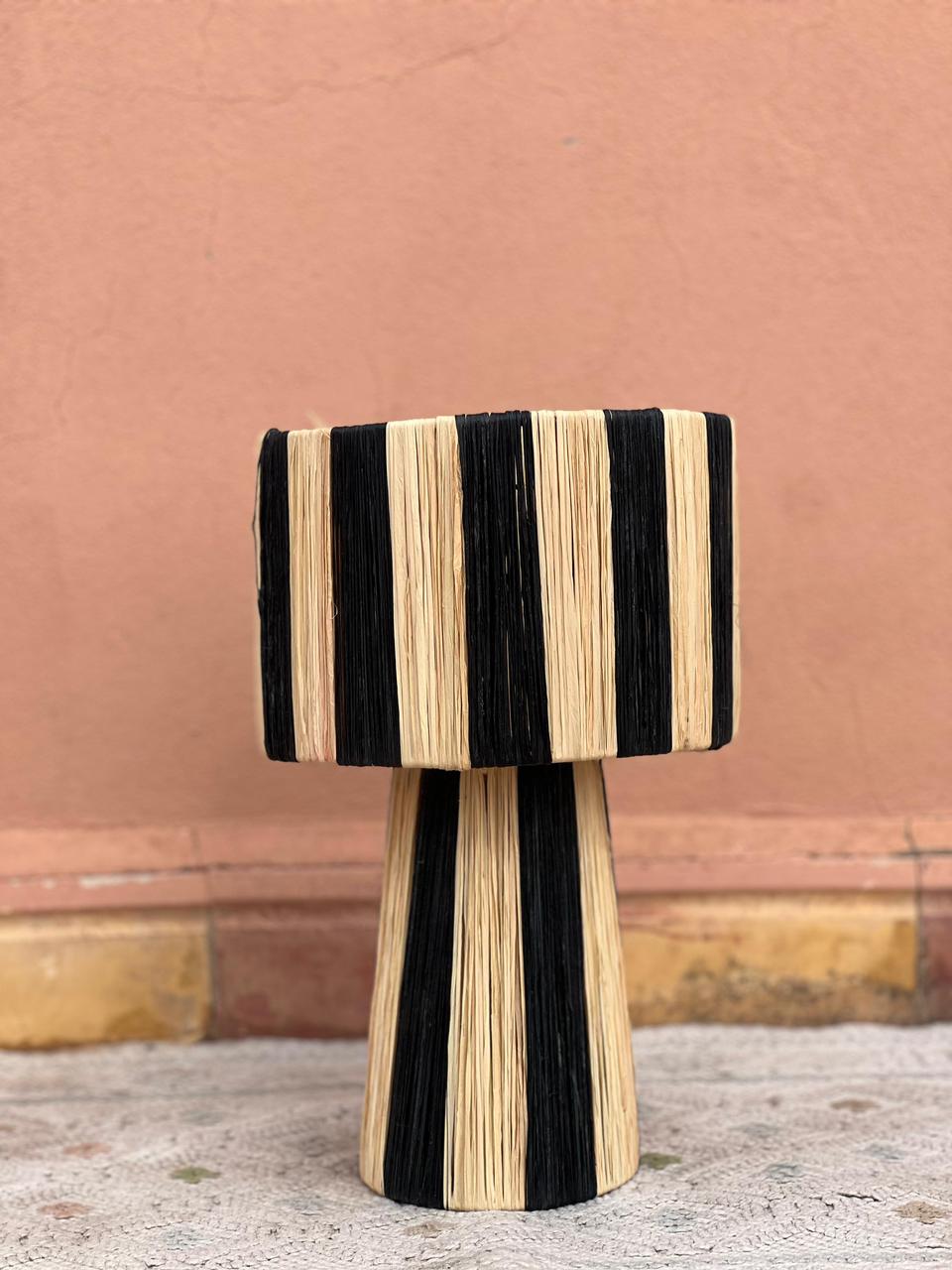 Handwoven Black Raffia Lamp – Modern Natural Table Light, Boho Rattan Accent Lamp for Stylish Home Decor