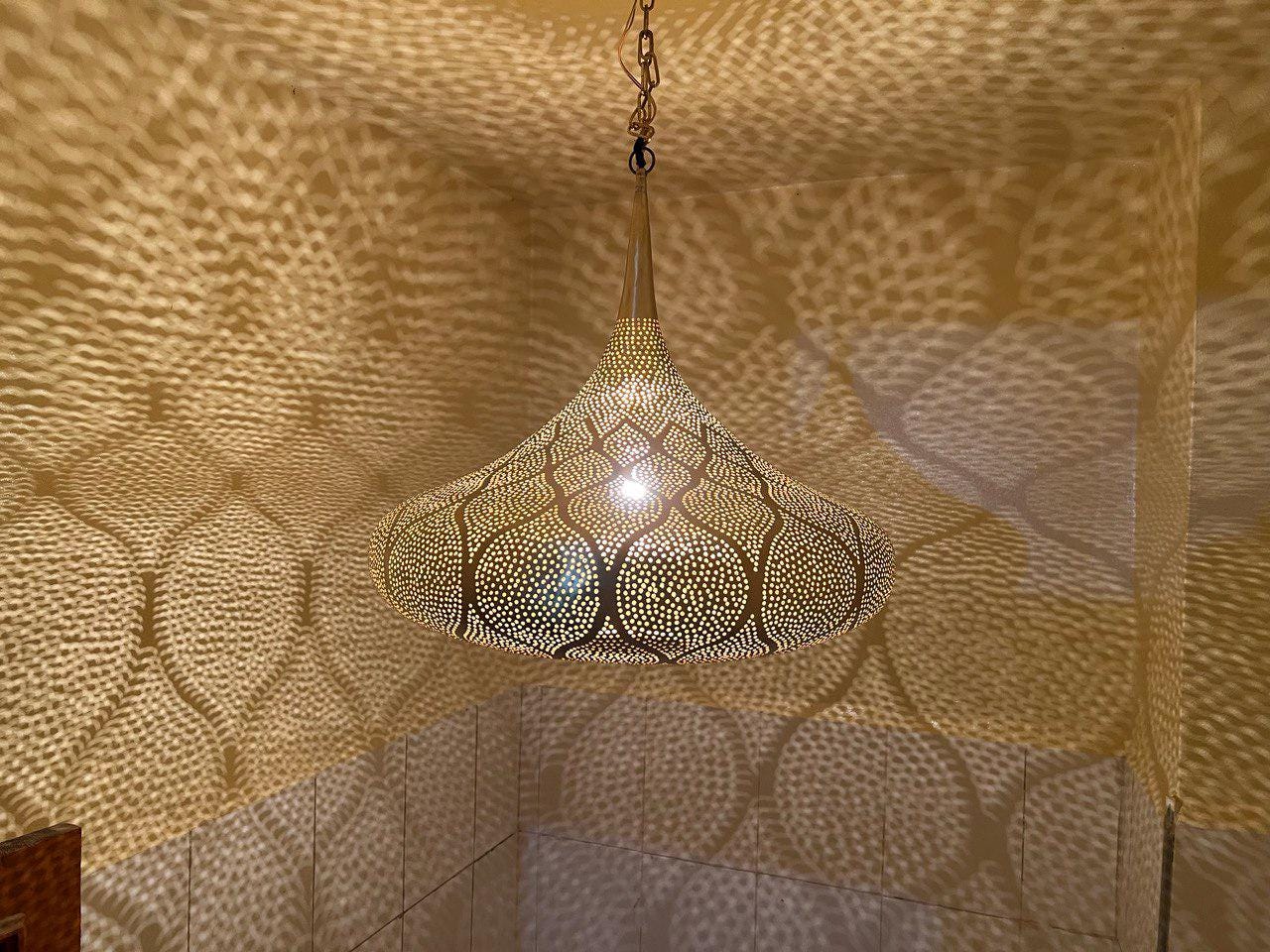 Moroccan Brass Pendant Light,Pendant light, brass pendant light, Moroccan Light Fixtures, Pendant Lighting, Simple Moroccan pendant lamp .