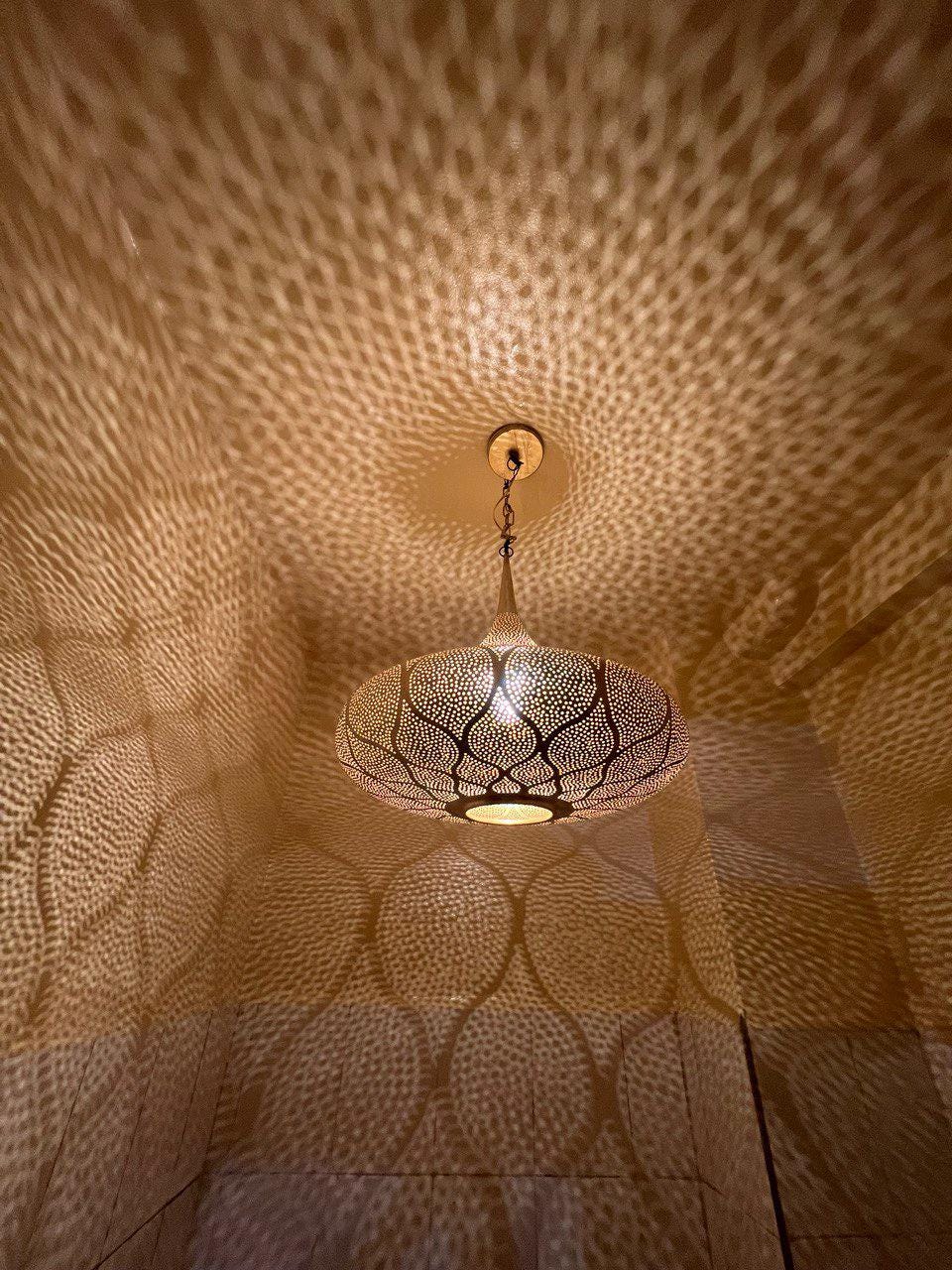 Moroccan Brass Pendant Light,Pendant light, brass pendant light, Moroccan Light Fixtures, Pendant Lighting, Simple Moroccan pendant lamp .