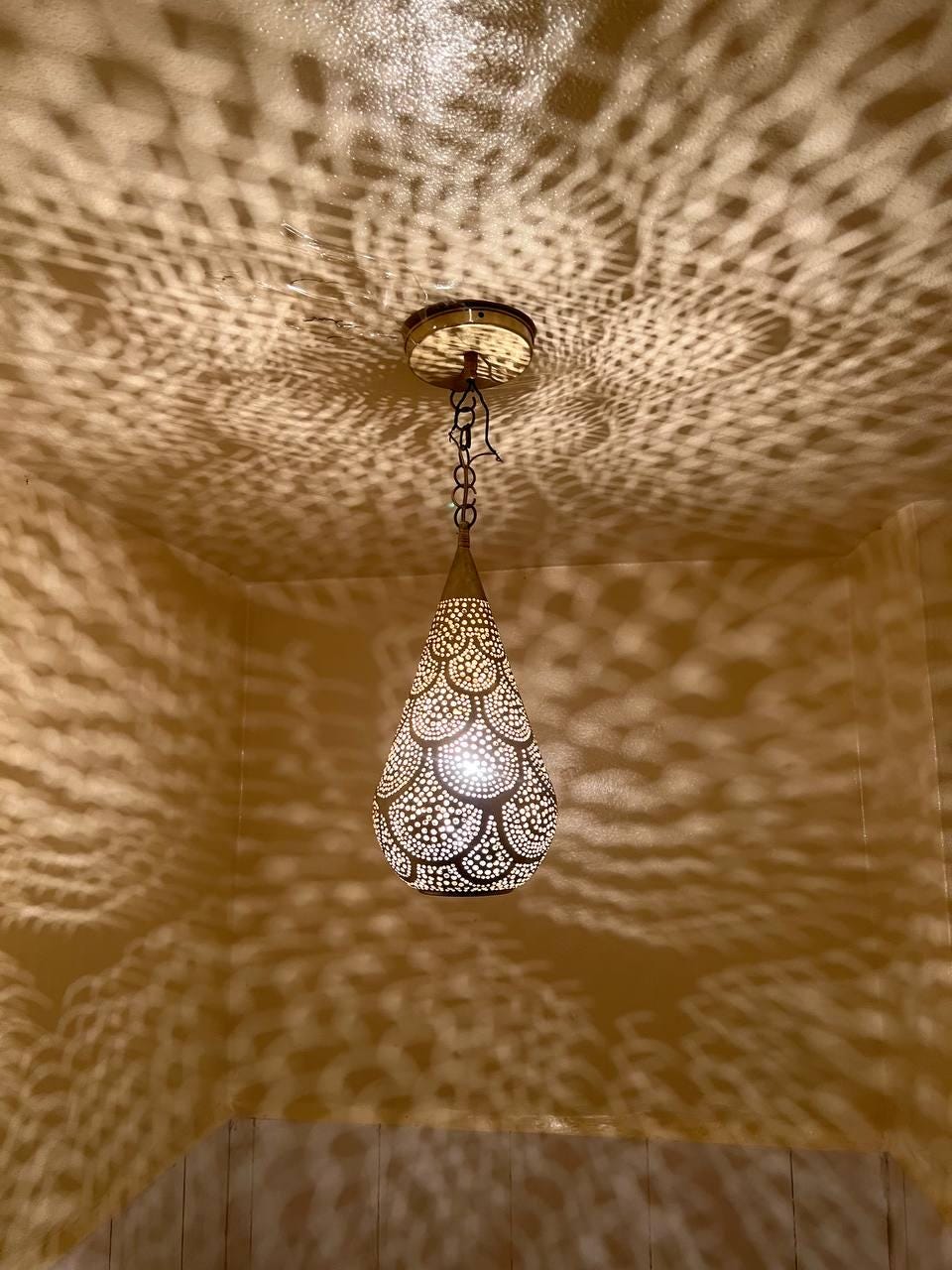 Moroccan Brass Pendant Light,Pendant light, brass pendant light, Moroccan Light Fixtures, Pendant Lighting, Simple Moroccan pendant lamp