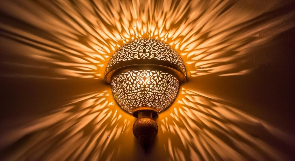 Handmade Moroccan Brass Wall Sconce , Handcrafted Wall Light Morocco lighting , brass wall lamp , Antique Morocco brass wall Light